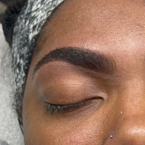 Brow thread and tint